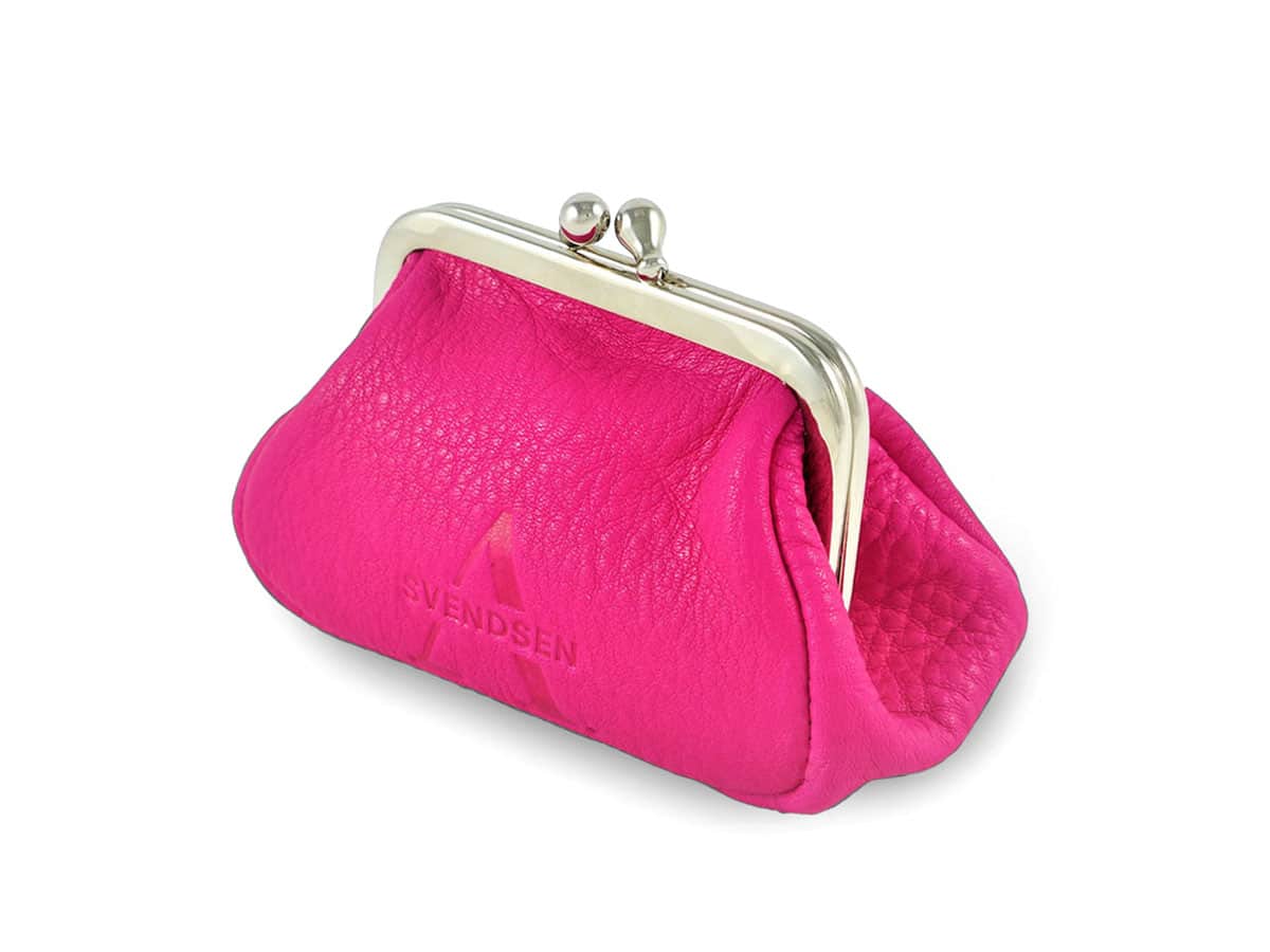 Handgefertigte Leder Geldbörse aus zertifiziertem Naturleder in Pink – nachhaltiges Accessoire aus deutscher Manufaktur.