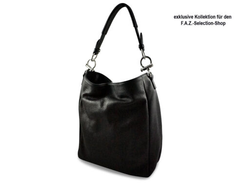 Zeitlose Schultertasche von ALEXANDRA SVENDSEN aus hochwertigem Naturleder in Schwarz – handgefertigt in Deutschland, minimalistisches Design und langlebige Verarbeitung. Edition Frankfurter Allgemeine Selection Shop.