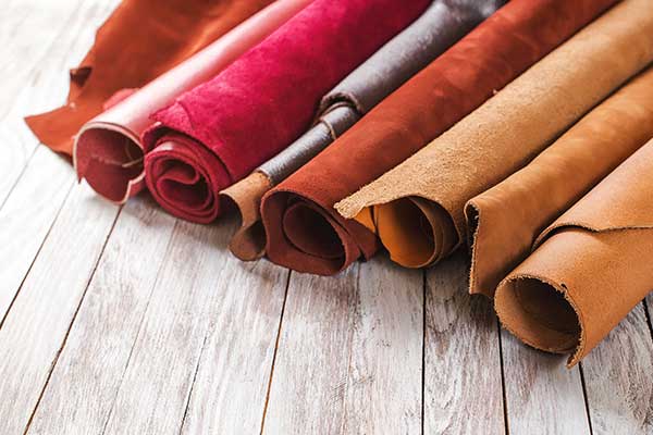 Zertifiziertes Naturleder für die handgefertigten Taschen und Accessoires von ALEXANDRA SVENDSEN.
