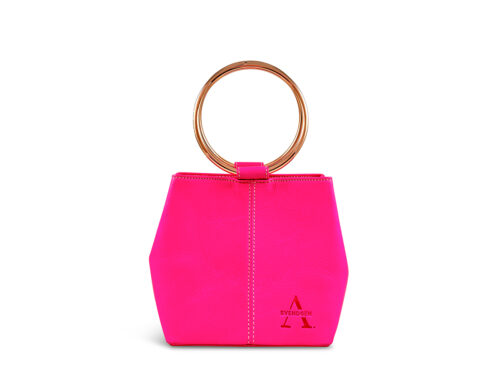 Handgefertigte Lederhandtasche von ALEXANDRA SVENDSEN aus zertifiziertem Naturleder in Pink – nachhaltig produziert in deutscher Manufaktur.