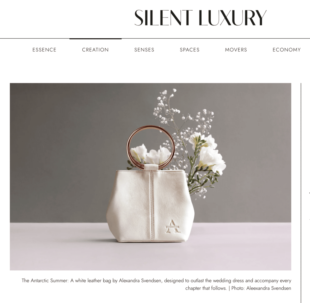Artikel zu den handgefertigten Ledertaschen der Wedding-Kollektion von ALEXANDRA SVENDSEN.